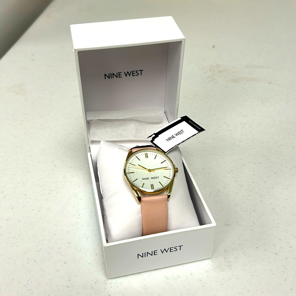 ✨ Nine West Strap Watch Women Pink Mineral Crystal buckle Resistant Watch